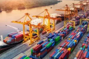 चीन पर दिखा ट्रंप के टैरिफ का असर, अप्रैल में आई निर्यात ऑर्डर में गिरावट