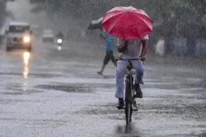 UP NEWS: यूपी में सुहाना होगा मौसम, ठंडी हवाओं और बूंदाबांदी दिलाएगी गर्मी से राहत