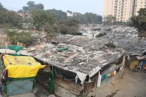 बांग्लादेशियों की पहचान कर हटाएं अवैध बस्तियां, महापौर ने रेल प्रबंधकों को लिखा पत्र, नगर की सुरक्षा के लिए बताया खतरा