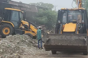 लखनऊः ऐशबाग में चलेगा बाबा का बुलडोजर, अवैध निर्माण किए जाएंगे ध्वस्त 