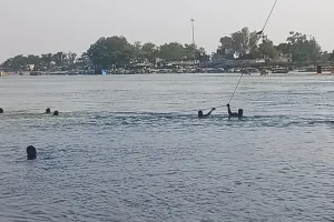 कासगंज: सोरों के कछला घाट पर पिंडदान को आए किशोर समेत दो की डूबकर मौत