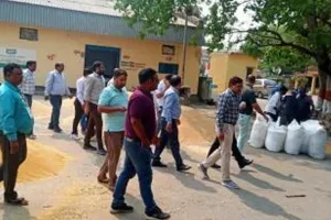 पीलीभीत : आखिर क्यों कम हो रही गेहूं खरीद, केंद्रीय टीम ने परखीं व्यवस्थाएं