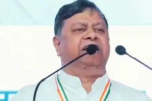 Kanpur: कांग्रेस नगर अध्यक्ष के खिलाफ आलोक मिश्रा का मोर्चा; बोले- एक बेटा सपा में, एक बेटा भाजपा में और पिता कांग्रेस महानगर अध्यक्ष... 