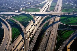 UP में युद्ध स्तर पर विकसित हो रहा अवध और पूर्वांचल की सड़कों का नेटवर्क, बाराबंकी समेत इन जिलों के निवासियों को मिलेगी सहूलियत