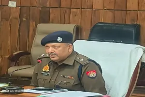 बहराइच एसपी की बड़ी कार्रवाई: प्रभारी थानाध्यक्ष और चौकी इंचार्ज समेत पूरी स्वाट टीम को किया लाइन हाजिर, महकमे में हड़कंप, जानें मामला