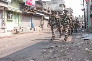 मुर्शिदाबाद के हिंसा प्रभावित इलाकों में स्थिति शांतिपूर्ण, अब तक 180 लोग गिरफ्तार, सुरक्षा बलों ने किया फ्लैग मार्च