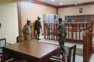 बाराबंकी: डीएम ऑफिस को बम से उड़ाने की धमकी, सुरक्षा एजेंसियों की उड़ी नींद, अलर्ट जारी