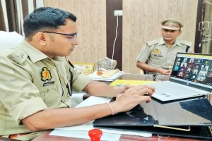 एक्शन में गोंडा एसपी: 4 चौकी प्रभारी समेत 10 उपनिरीक्षकों के बदले कार्यक्षेत्र, कार्य में शिथिलता पर एक को किया लाइन हाजिर 