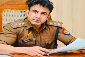 'होली साल में एक बार, जुम्मा 52 बार'... वाले बयान पर संभल के सीओ अनुज चौधरी को मिली क्लीन चिट