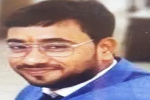 सुलतानपुर: स्कूल जा रहे शिक्षक को बेकाबू ट्रक ने कुचला, शिक्षा जगत में शोक की लहर