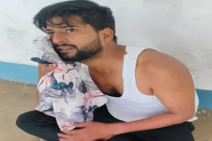 बाराबंकी: नर्सों की शह पर सेवाएं दे रहा था छेड़छाड़ का आरोपी, पुलिस ने गिरफ्तार कर भेजा जेल