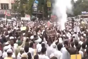 निराश या हताश न हो मुस्लिम समुदाय... AIMPLB ने वक्फ बिल के विरोध में देशव्यापी आंदोलन का किया आह्वान