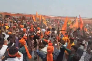 आगरा: सांसद सुमन के बयान से नाराज करणी सेना कर रही रक्त स्वाभिमान रैली, सुरक्षा के कड़े इंतजाम 