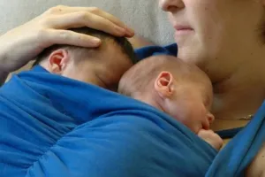 क्या जुड़वां बच्चों को एक ही चीज से एलर्जी हो सकती है? जानिए क्या कहते हैं शोधकर्ता