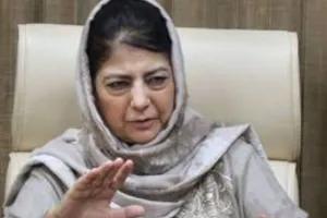 महबूबा मुफ्ती की सरकार से गुजारिश, कहा-दशकों से भारत में रह रहे लोगों को निर्वासित करना अमानवीय