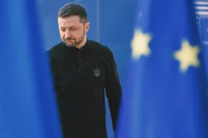 द. अफ्रीका दौरा: कीव पर रूस का हमला, बीच यात्रा से यूक्रेन वापस लौटे जेलेंस्की