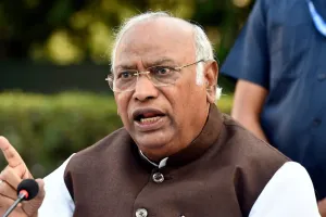 कर्नाटक सरकार जाति जनगणना रिपोर्ट पर मंत्रिमंडल में चर्चा करेगी और फैसला लेगी: खरगे 