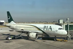 नकदी के संकट से जूझ रही पीआईए, बेचने के लिए पाकिस्तानी प्राधिकारियों ने शुरू किए पुन: प्रयास 