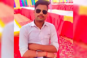 इटावा में पत्नी वियोग से परेशान पति फांसी पर झूला: तीन माह पहले बीमारी से महिला का हुआ था निधन