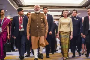 थाइलैंड के बाद अब श्रीलंका के लिए रवाना हुए प्रधानमंत्री मोदी