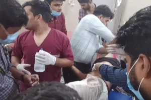 बहराइच: ग्राम प्रधान के भतीजे ने पूर्व प्रधान के पुत्र को मारी गोली, लखनऊ रेफर