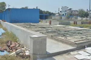 Bareilly: फूड कोर्ट के डिजाइन में बदलाव के चक्कर में उजड़ गईं पुरानी दुकानें 