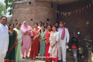 कासगंज: गैंगरेप पीड़िता से मिला सपा महिला प्रतिनिधि मंडल, कठोर से कठोर कार्रवाई की मांग