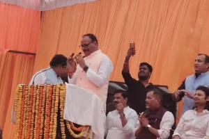 उप मुख्यमंत्री ने जिले के विकास कार्यों का फीता काट किया शुभारम्भ, बोले :- आमजन को मिले बेहतर स्वास्थ्य सेवाएं 