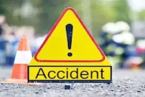 संतकबीरनगर में रोडवेज बस व ऑटो की भिड़ंत, पांच की मौत