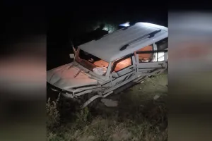 कासगंज: बेकाबू होकर पलटी तेज रफ्तार बुलेरो...एक महिला की मौत व पांच घायल
