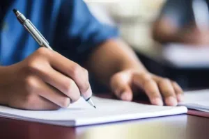 सहायक अध्यापक परीक्षा को लेकर संवेदनशील जिलों में रखी जाएगी निगरानी, बोले मुख्य सचिव- परीक्षा में शिथिलता नहीं की जाएगी बर्दाश्त