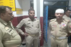 मुरादाबाद: दरोगा पर युवक ने किया बेल्ट से हमला, टेंपो चालक और युवक के बीच रोकने पहुंचे थे विवाद