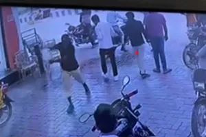 बदायूं: पेट्रोल पंप पर तेल छिड़ककर फैलाई थी दहशत...पांच के खिलाफ FIR