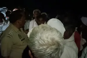 कासगंज: तमंचे की नोक पर जनसेवा केंद्र संचालक से नकाबपोश बदमाशों ने लूटे 8.30 लाख