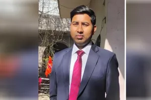 रामपुर: किसान के बेटे ने पास की सिविल सर्विसेज परीक्षा, खुशी की लहर