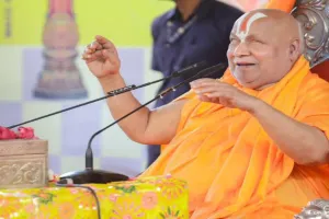 संभल में बोले रामभद्राचार्य...खोदाई में मंदिर मिलेगा तो हम उसे लेकर रहेंगे 