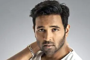 गुरु धीरेंद्र कृष्ण शास्त्री से मिले विष्णु मांचू, फिल्म की झलकियां देखीं और विज़न की सराहना की