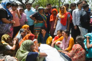 मुरादाबाद: भाजपा नेता के भतीजे की हत्या के खिलाफ हरिद्वार मार्ग किया जाम