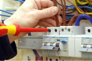 शाहजहांपुर: अब कॉलोनी में बिजली कनेक्शन के नाम पर नहीं हो पाएगी धांधली, नया शुल्क लागू