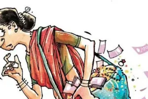 लखीमपुर खीरी: औघड़ बाबा मेले में आई महिलाओं के उड़ाए गहने, दो को दबोचा