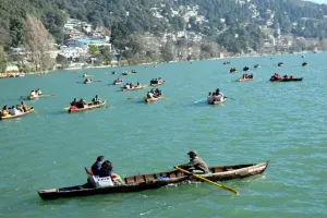 नैनीताल में दिनभर चला धूप छांव का खेल 