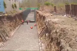 रकसिया नाले की सफाई शुरू, खर्च होंगे 50 लाख रुपये   