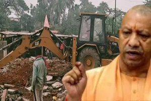 नेपाल बॉर्डर से सटे जिलों में बुलडोजर एक्शन तेज, बहराइच, बलरामपुर, सिद्धार्थनगर समेत कई जिले निशाने पर