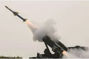 इजरायल के हवाई अड्डों को यमन हूती बनाना चाहते हैं निशाना, दी बम से उड़ाने की धमकी