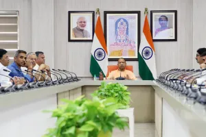 UP के विकास के लिए CM योगी का मास्टर प्लान तैयार, रोजगार से लेकर व्यापार तक मिलेगा सब कुछ, सीएम ने अधिकारियों को दिए ये जरूरी निर्देश