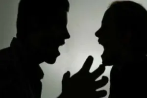 आपसी स्वाभिमान तोड़ रहे खूबसूरत रिश्ते, सिमटता जा रहा परिवार, न करें ये बड़ी गलतियां