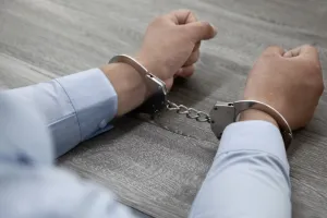 NEET UG Exam 2025: नीट यूजी परीक्षा में पास कराने का झांसा देकर पैसे ऐंठने की कोशिश, STF ने तीन को किया गिरफ्तार