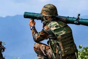 Operation Sindoor: एक्शन मोड में इंडियन आर्मी, पश्चिमी सीमा पर पाकिस्तानी हमलों का दिया प्रभावी ढंग से जवाब