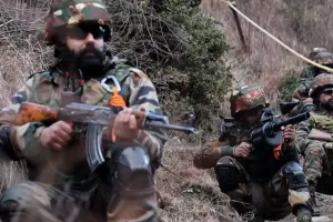 पाकिस्तानी सैनिकों ने LoC के पास की गोलीबारी, उरी सेक्टर में महिला की मौत 