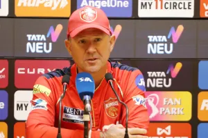 IPL 2025: जोश इंग्लिश को तीसरे नंबर पर भेजना कोई प्री-प्लानिंग नहीं, बोले पोंटिंग श्रेयस अय्यर ने बीच मैच में लिया फैसला 